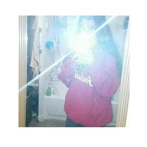 Meet your Posher, Mya